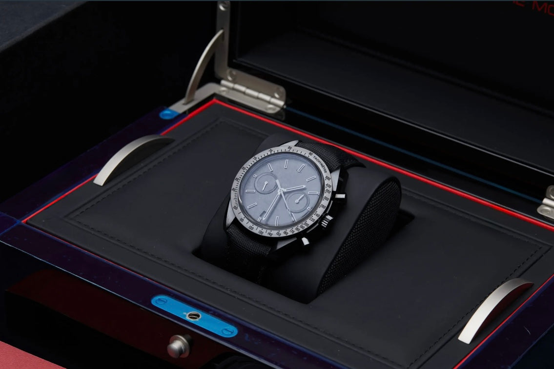 Speedmaster 311.92.44.51.01.005 'Dark Side Of The Moon'